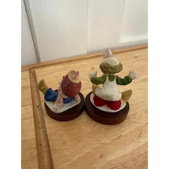 Two piece Vintage Apex clown figurines - Picture 7 of 7